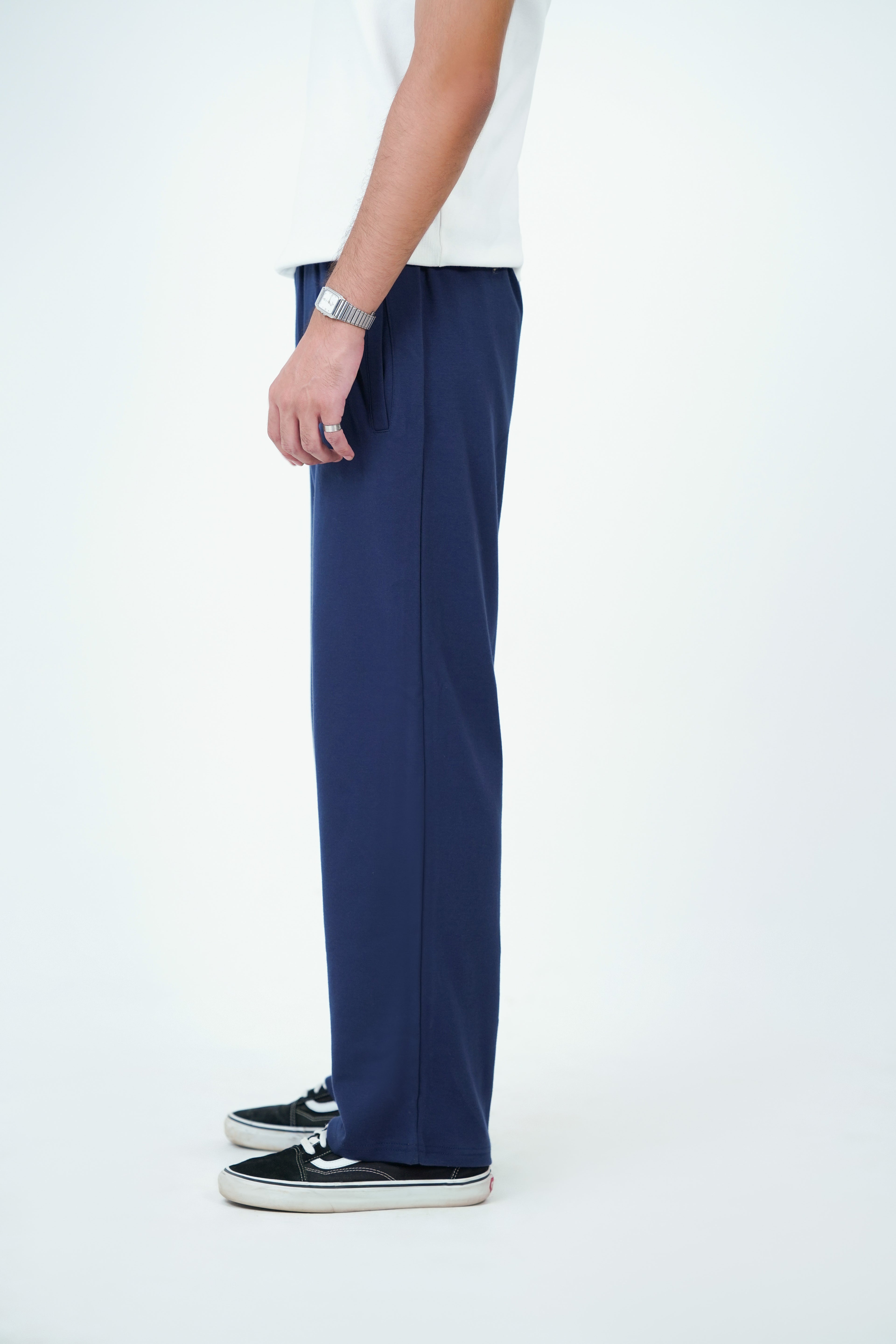 WIDE-LEG TROUSER