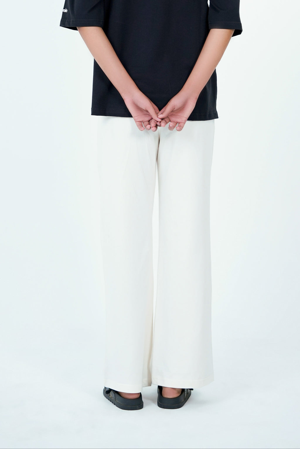 WIDE-LEG TROUSER