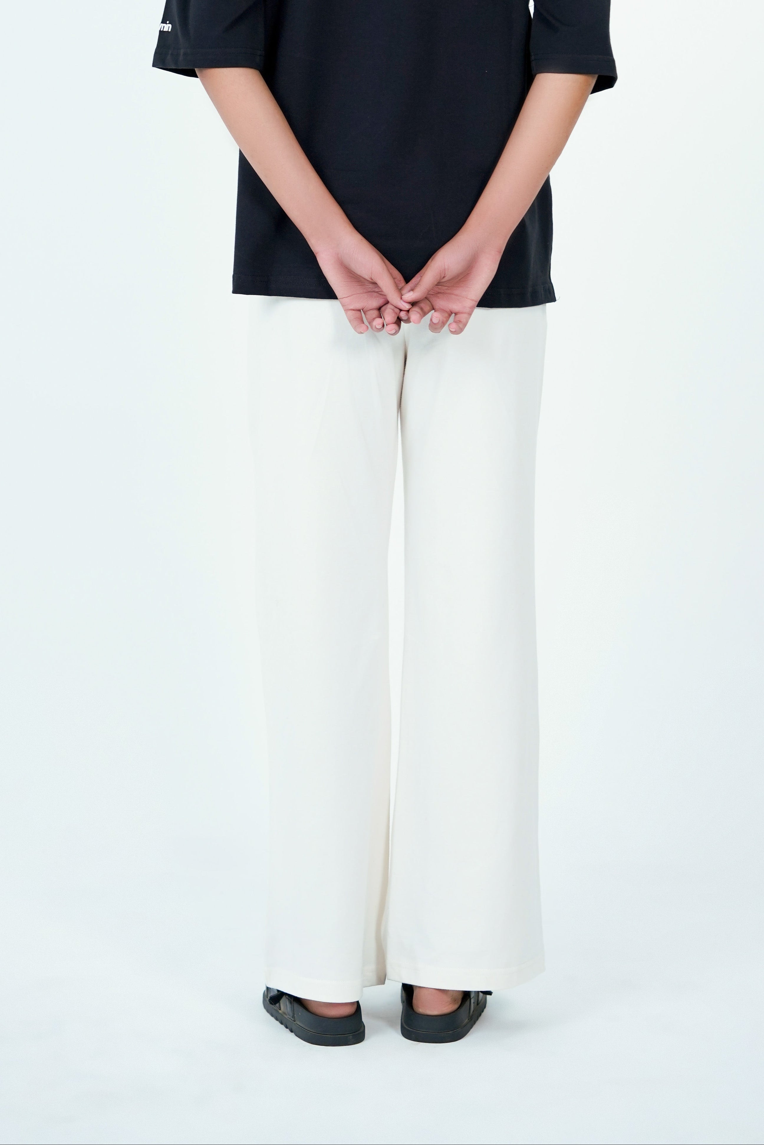 WIDE-LEG TROUSER