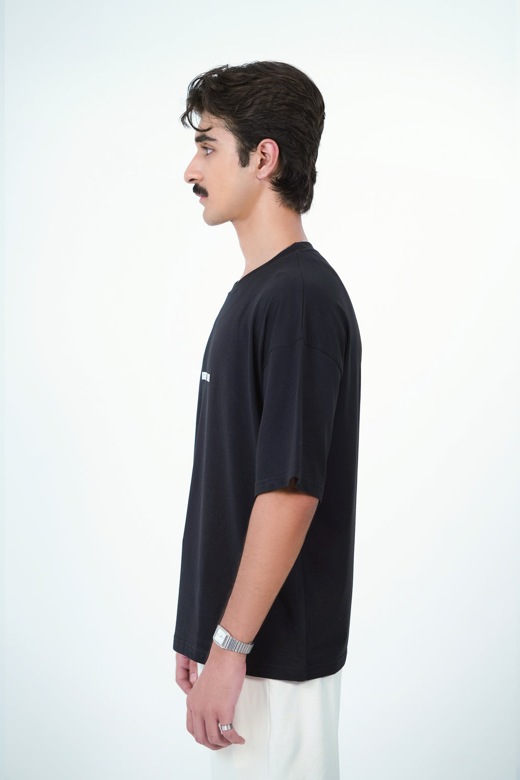 BOXY-FIT TEE